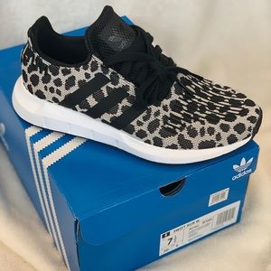 Adidas Swift Run Leopard 7.5 Brand New in Box